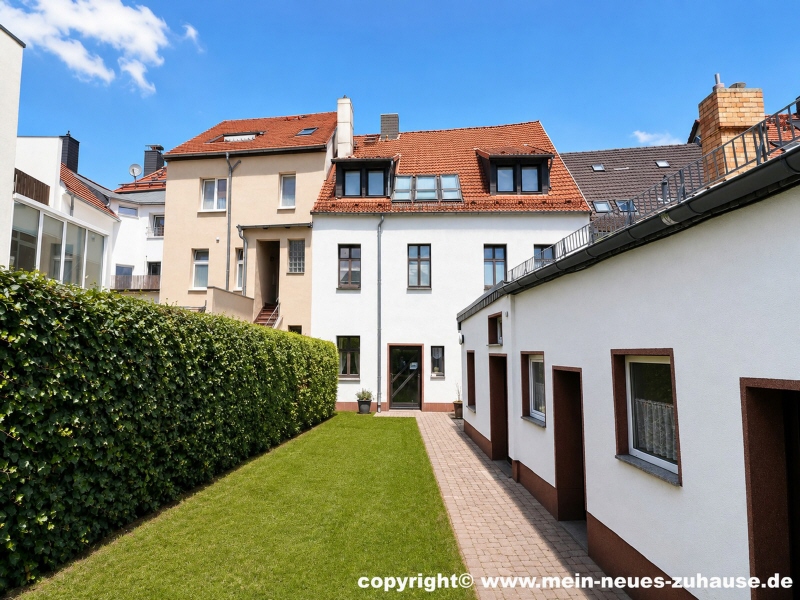 Bild 2 Hof Ansicht 2 (KI-optimiert) Wohn- / Gesch�ftshaus Senftenberg