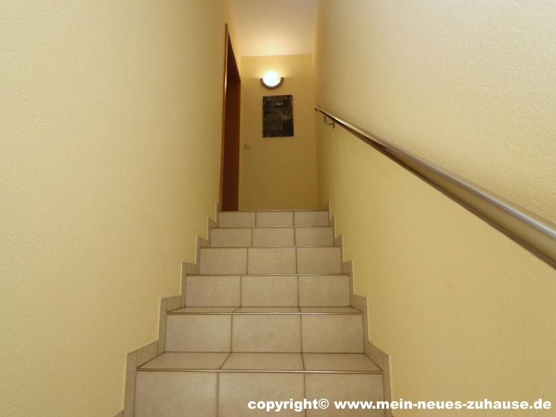 Bild 9 Trepper zum Dachgeschoss Einfamilienhaus Cottbus