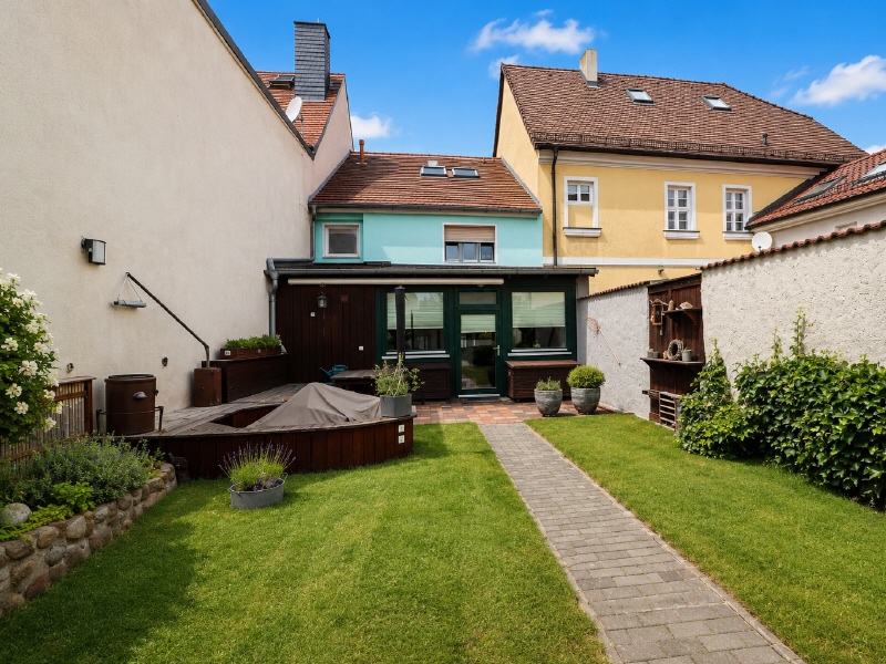 Bild 2 R�ckansicht Reihenmittelhaus Drebkau