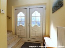 Bild 4 Hausflur Erdgeschoss Einfamilienhaus mit Einliegerwohnung in ruhiger Lage -  Eigennutzung mit Vermietungspotential!