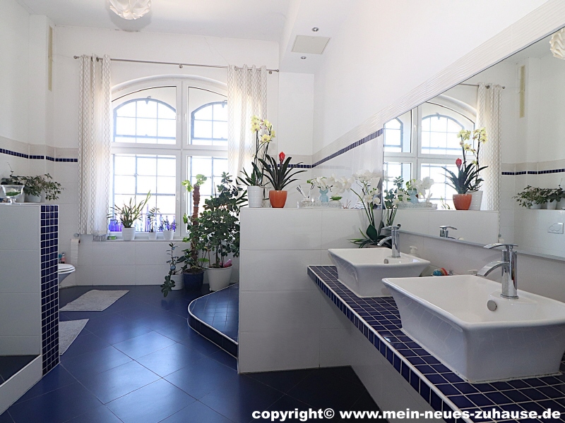 Bild 11 Bad 1 Ansicht 1 Etagenwohnung Heidenau