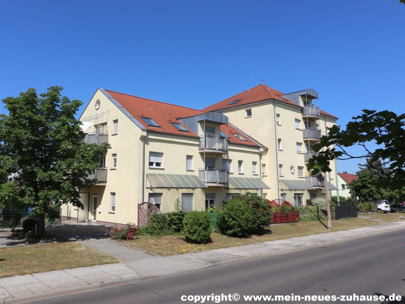 Bild 2 Wohnhaus Stra�enansicht Erdgeschosswohnung Cottbus