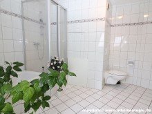 Bild 15 B�ro Dachgeschoss Bad Solides Investment in Lauchhammer!