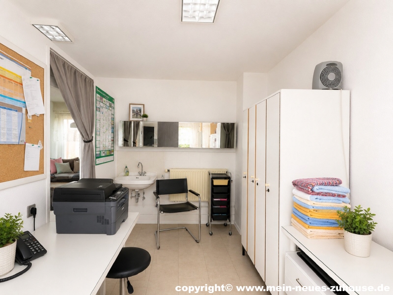 Bild 6 B�ro Friseursalon (KI-optimiert) Wohn- / Gesch�ftshaus Senftenberg