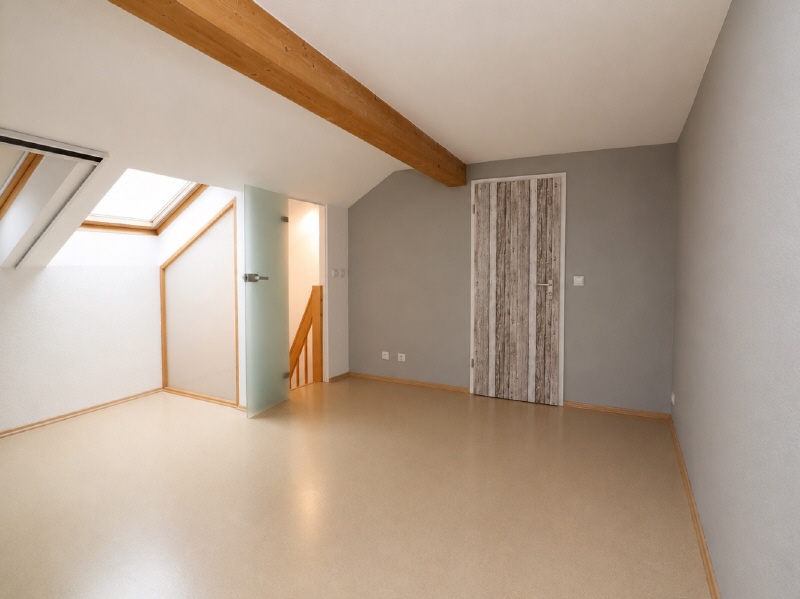 Bild 19 Zimmer Spitzboden Reihenmittelhaus Drebkau