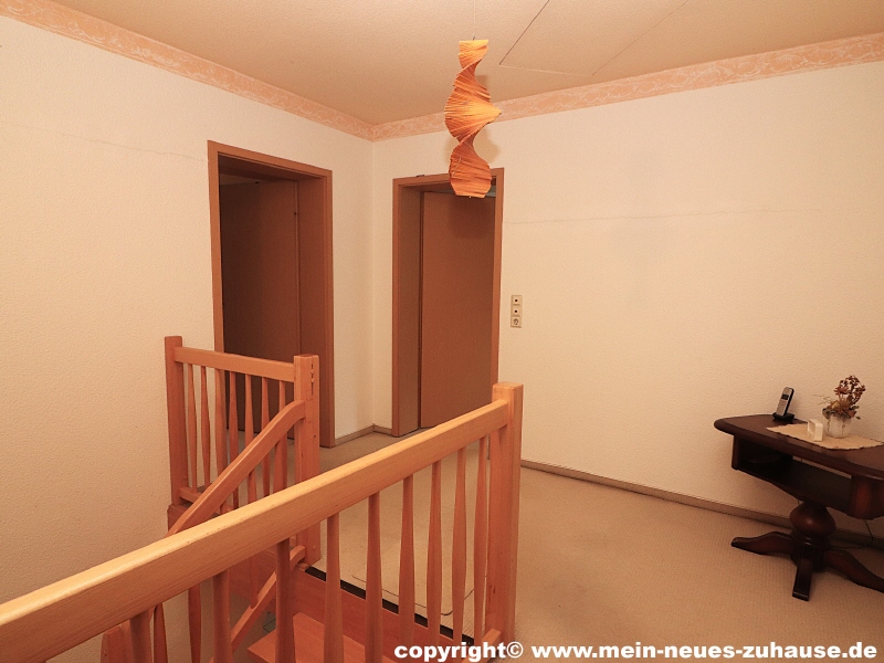 Bild 10 Flur Dachgeschoss Einfamilienhaus Neupetershain