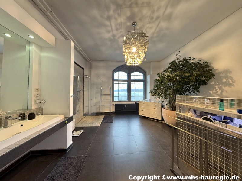 Bild 9 Bad Etagenwohnung Heidenau