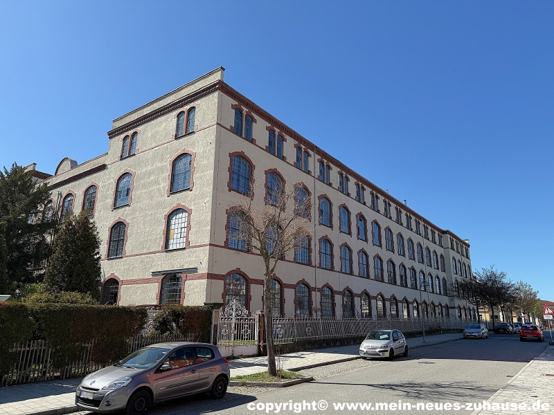 Bild 18 Stra�enansicht Etagenwohnung Heidenau