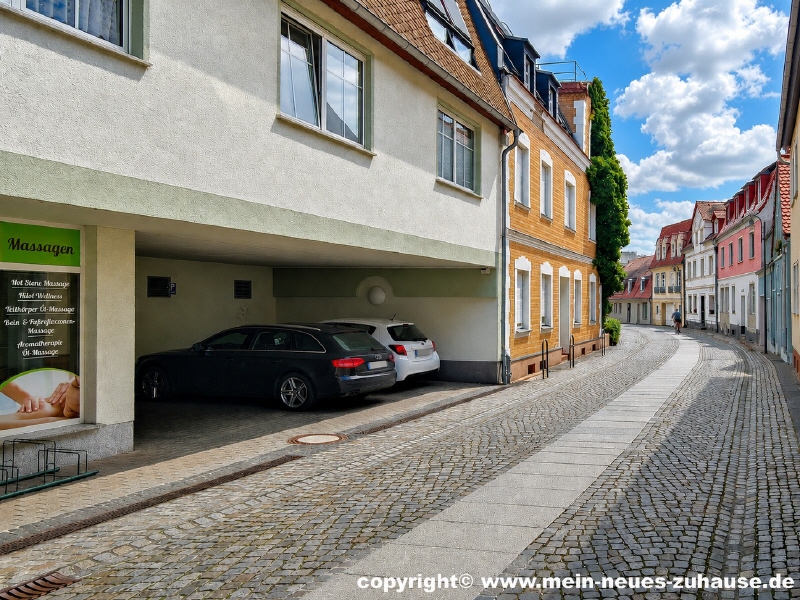 Bild 20 Grundst�ckszufahrt (KI-optimiert) Wohn- / Gesch�ftshaus Senftenberg