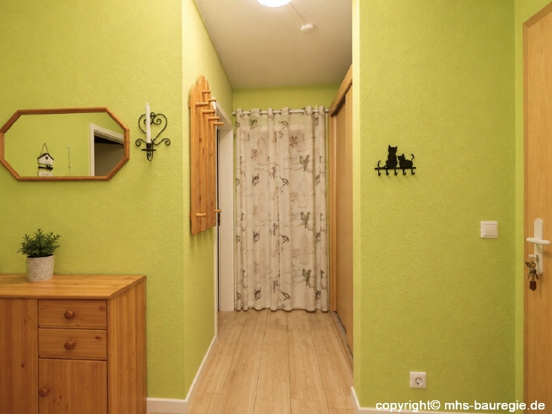 Bild 5 Flur Dachgeschosswohnung Cottbus