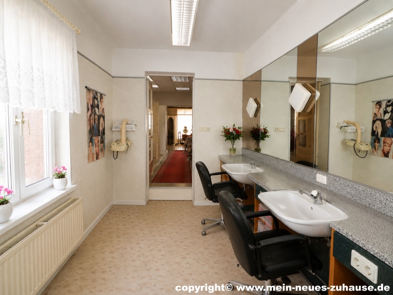 Bild 5 Friseursalon Raum 2 (KI-optimiert) Wohn- / Gesch�ftshaus Senftenberg