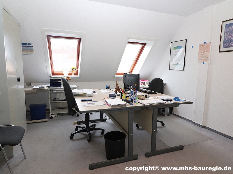 Bild 14 B�ro Dachgeschoss Raum 2 Wohn- / Gesch�ftshaus Lauchhammer