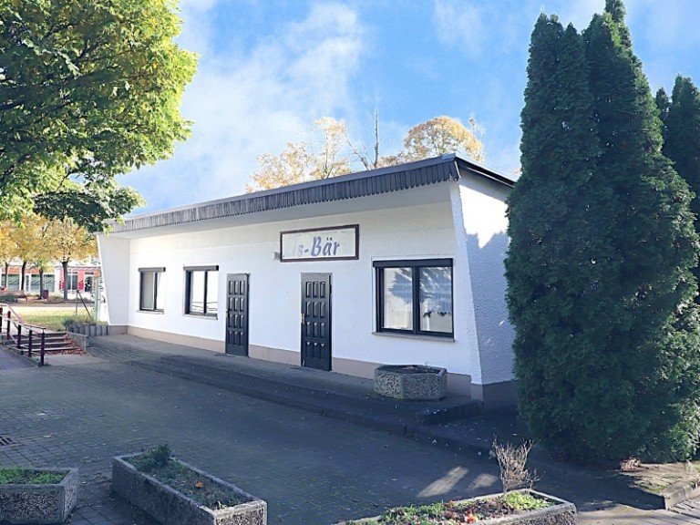 Bild 1 Eiscaf� Vorderansicht Guben Gastgewerbe Gewerbegrundst�ck f�r meine Gesch�ftsidee!