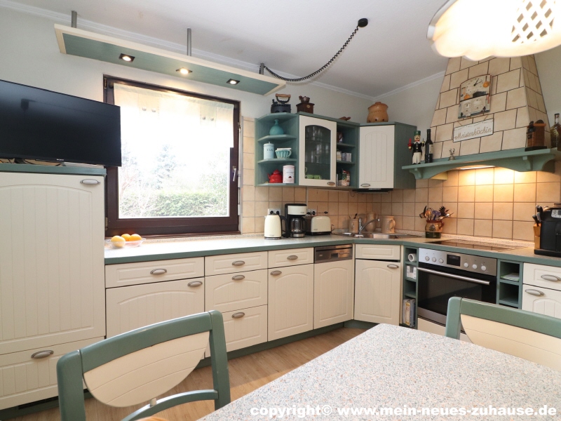 Bild 13 Wohnung 2 Erdgeschoss K�che Einfamilienhaus Dissen-Striesow