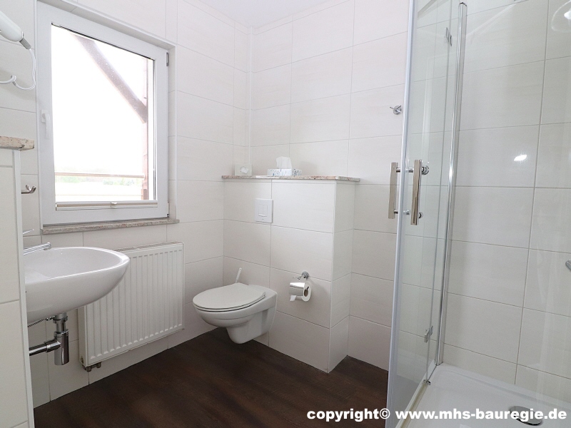 Bild 20 Hotel Dachgeschoss Zimmer 1 Bad Gastgewerbe Neu Zauche