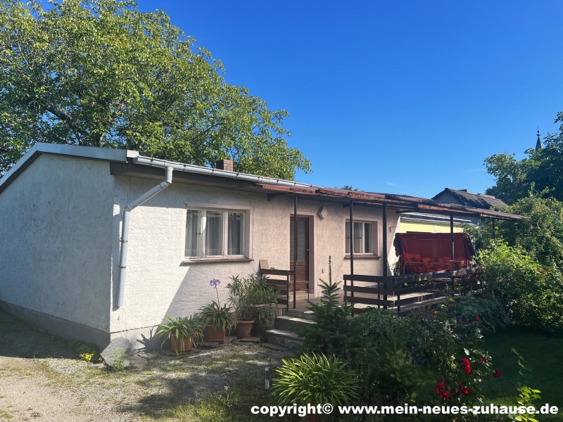 Bild 16 Wochenendbungalow Ansicht 1 Einfamilienhaus Cottbus