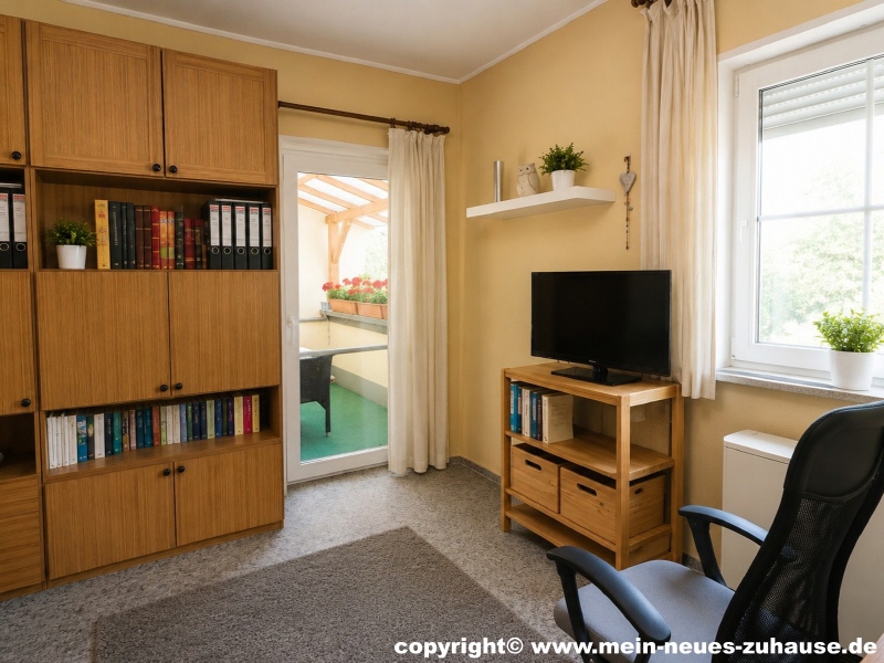 Bild 12 Obergeschoss Zimmer 3 Ansicht 2 Reiheneckhaus Cottbus