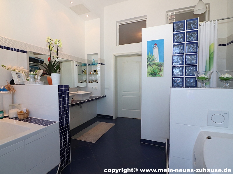 Bild 12 Bad 1 Ansicht 4 Etagenwohnung Heidenau